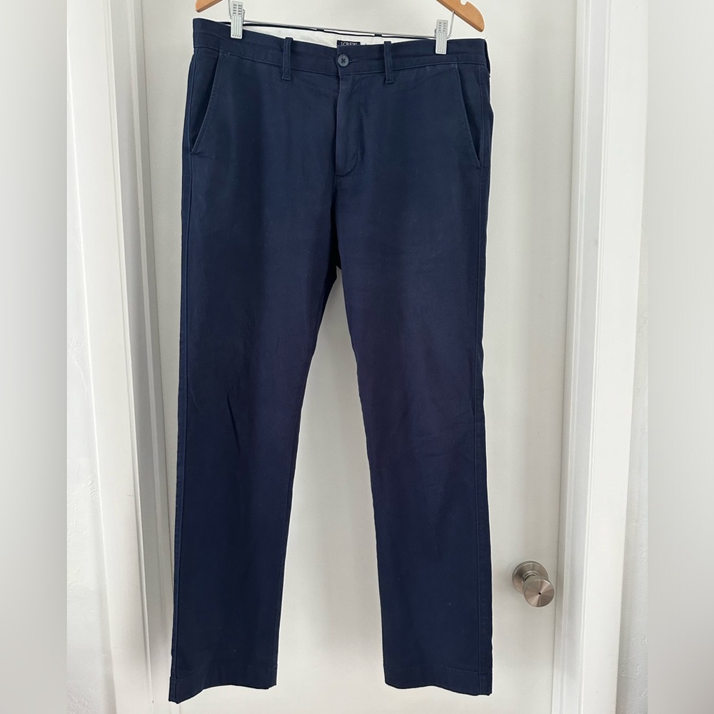 J.Crew Straight-fit flex chino pant like new condition. W34 x L32 dark blue